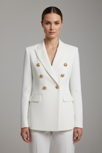 Naiste kahe nööbireaga taljesse lõigatud pintsak – kuus kuldset nööpi